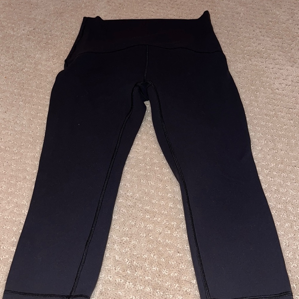 Ivivva black high rise capris